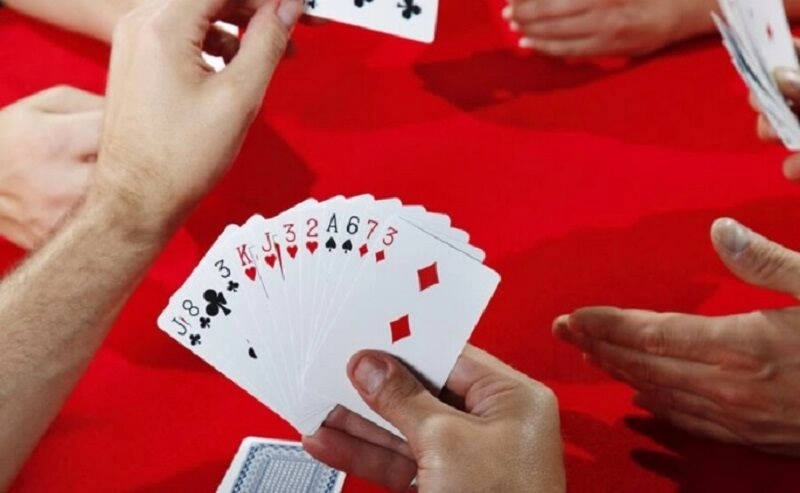 Mẹo chơi bài tiến lên miền Trung
